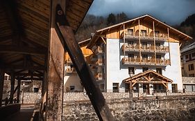 Hotel De La Roche